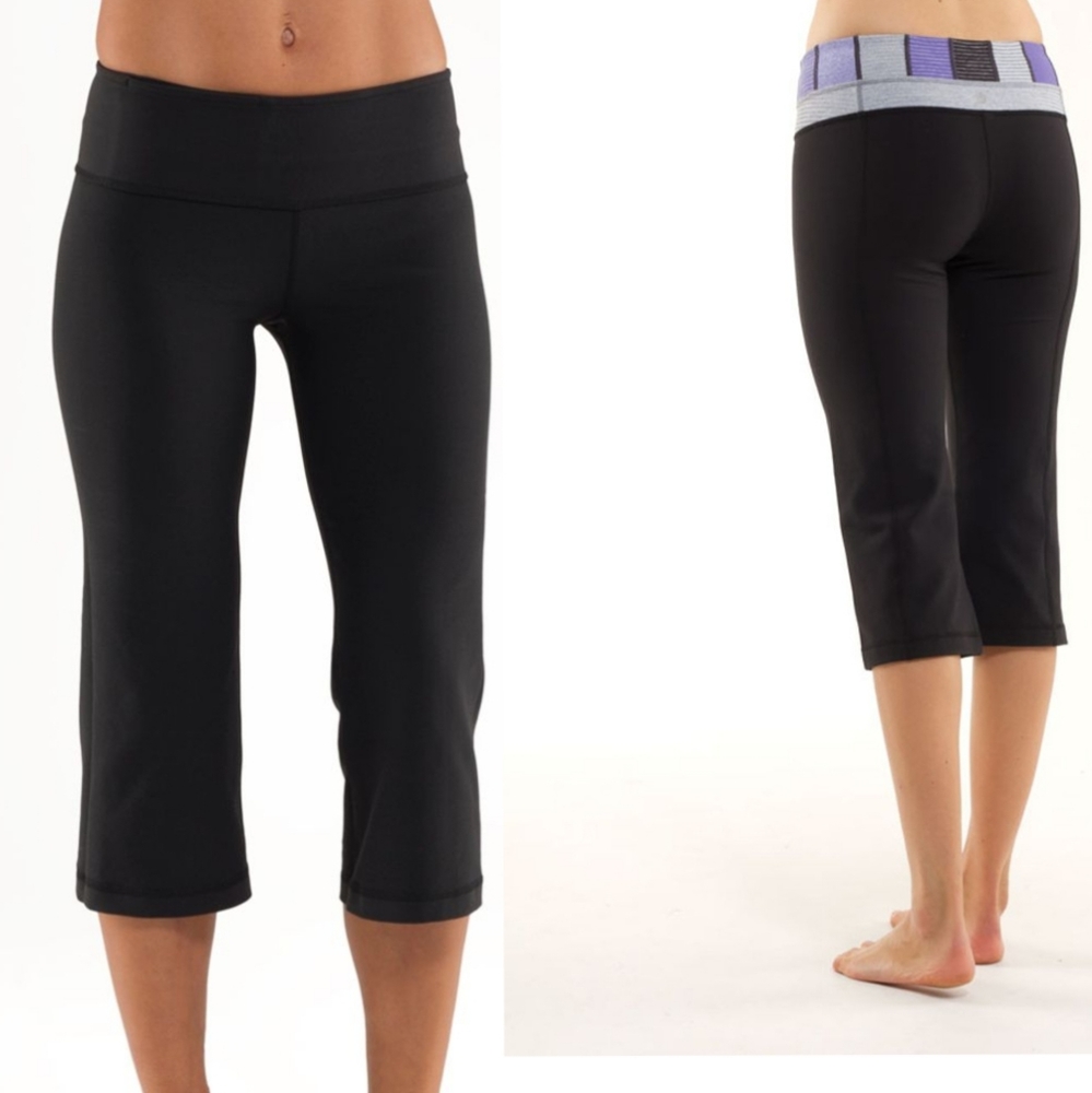 LULULEMON Reversible Cropped Pant Size 6